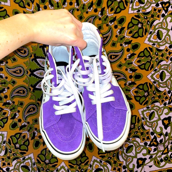 Vans Sk8-Hi Platforms - Picture 2 of 6